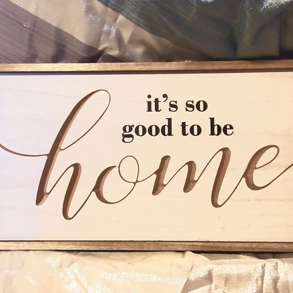 Home derore sign
